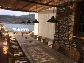 Isla Privada en Cadaqués de ensueño con 11 habitaciones dobles con baño privado y piscina